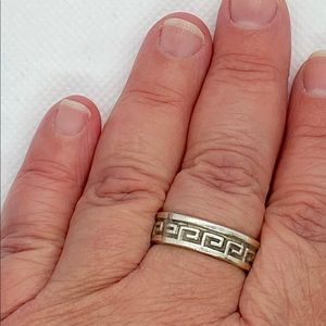🧶 Greek key silver ring size 9.25